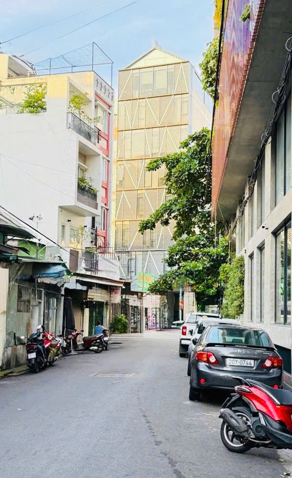 VIP HIẾM KHU SÂN BAY TSN – HẺM RỘNG 6M  - BẠCH ĐẰNG – 4 TẦNG – 73m² – THU 40TR/TH.<br><br><br><br><br><br><br> - Ảnh chính
